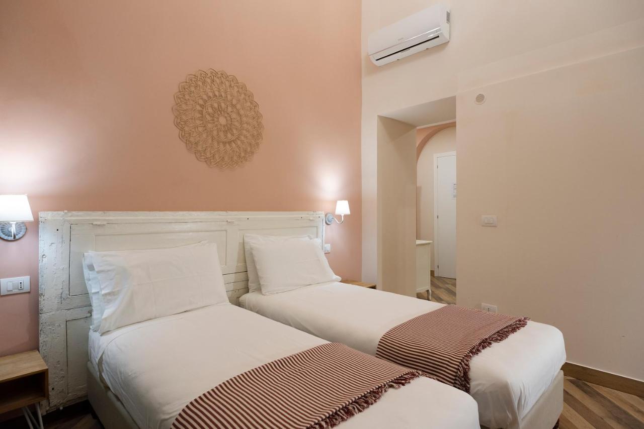 Tredici Boutique Rooms Naples Extérieur photo