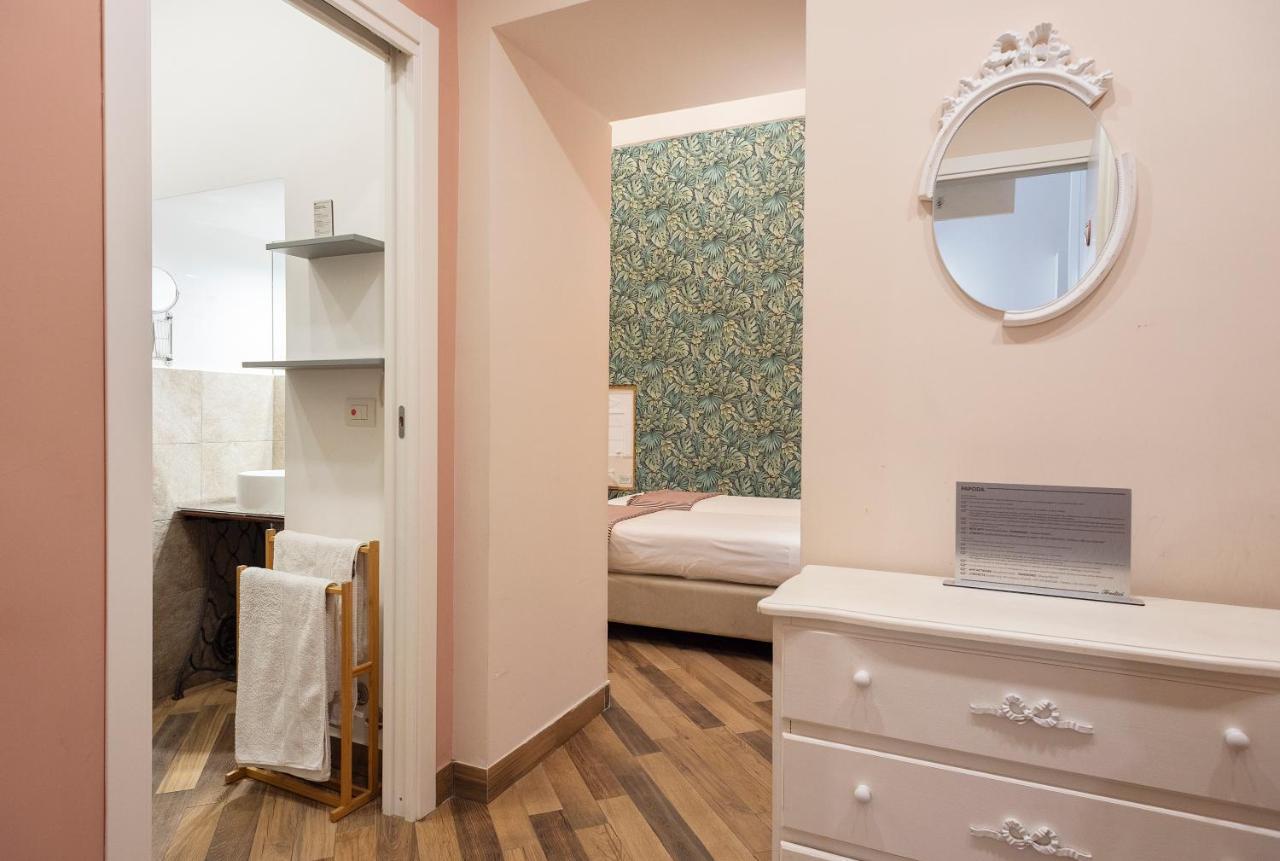 Tredici Boutique Rooms Naples Extérieur photo